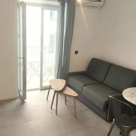 Baie Des Anges 305 Апартаменты